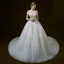 Élégant Ivoire Robe De Mariée 2018 Robe Boule De l'épaule V-Cou Manches Courtes Dos Nu Étoile Appliques En Dentelle Paillettes Perle Perlage Cathedral Train Volants