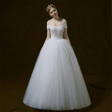 Simple Ivoire Robe De Mariée 2018 Princesse De L Épaule Manches Courtes Dos Nu Perlage Longue Volants