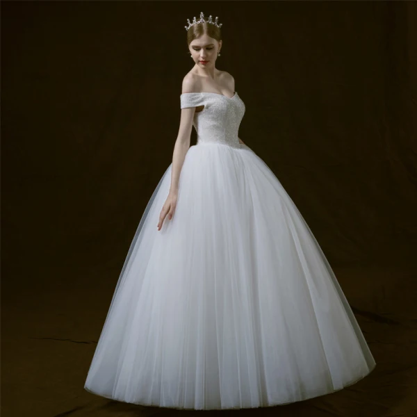 Simple Ivoire Robe De Mariée 2018 Princesse De l'épaule Manches Courtes Dos Nu Perlage Longue Volants