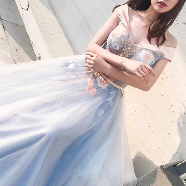 Élégant Bleu Ciel Robe De Soirée 2018 Princesse De l'épaule Manches Courtes Appliques En Dentelle Ceinture Longue Volants Dos Nu Robe De Ceremonie