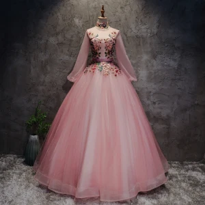 Style Chinois Rougissant Rose Robe De Bal 2017 Robe Boule Col Haut Manches Longues Appliques Fleur Perle Ceinture Longue Volants Dos Nu Robe De Ceremonie
