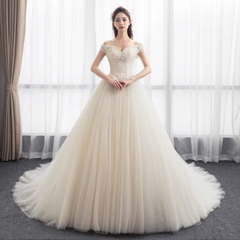 Modest Simple Champagne Wedding Dresses 2018 Ball Gown Off The Shoulder Short Sleeve Backless Appliques Lace Ruffle Chapel Train