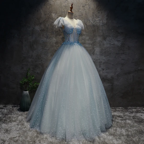 Chic / Beautiful Spotted Sky Blue Prom Dresses 2017 Ball Gown V-Neck Sleeveless Appliques Flower Pearl Floor-Length / Long Ruffle Pierced Backless Formal Dresses