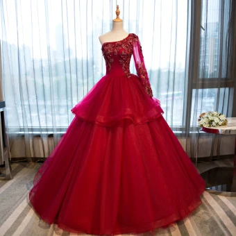 Mooie Prachtige Rode Galajurken 2017 Baljurk Een Schouder Lange Mouwen Appliques Bloem Rhinestone Kralen Lange Ruche Ruglooze Gelegenheid Jurken