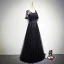 Discount Black Prom Dresses 2018 A-Line / Princess Scoop Neck Short Sleeve Appliques Lace Bow Sash Floor-Length / Long Ruffle Backless Formal Dresses