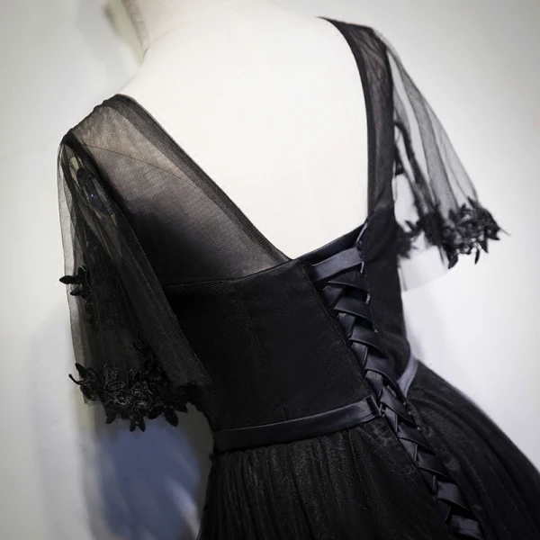 Discount Black Prom Dresses 2018 A-Line / Princess Scoop Neck Short Sleeve Appliques Lace Bow Sash Floor-Length / Long Ruffle Backless Formal Dresses
