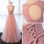 Chic / Belle Rose Bonbon Robe De Soirée 2017 Princesse Encolure Dégagée Sans Manches Appliques En Dentelle Perle Ceinture Longue Volants Dos Nu Robe De Ceremonie