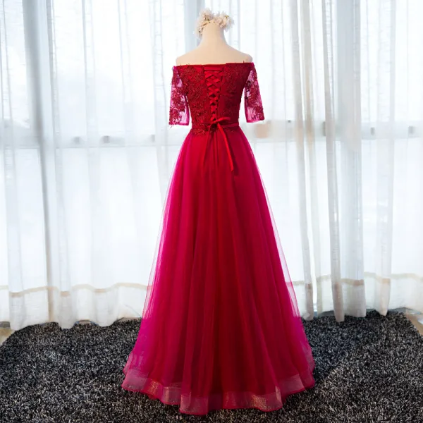 Chic / Belle Bordeaux Robe De Soirée 2017 Princesse De l'épaule 1/2 Manches Appliques En Dentelle Ceinture Longue Volants Dos Nu Robe De Ceremonie