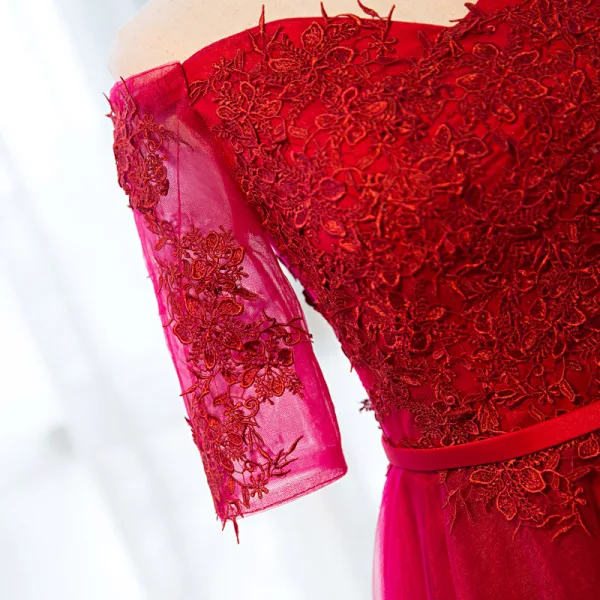 Chic / Belle Bordeaux Robe De Soirée 2017 Princesse De l'épaule 1/2 Manches Appliques En Dentelle Ceinture Longue Volants Dos Nu Robe De Ceremonie