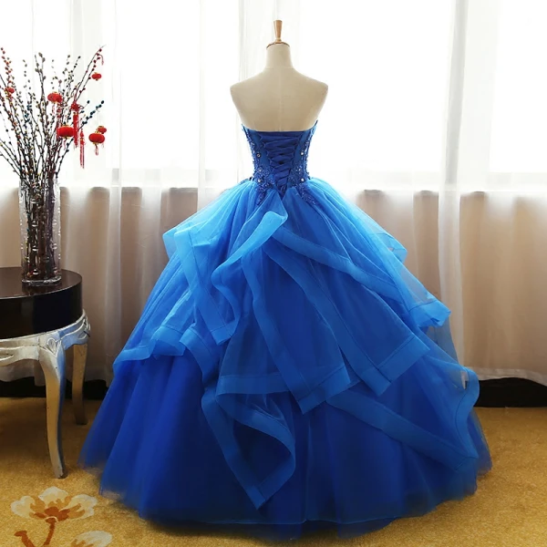 Fine Ballkjoler 2017 Ballkjole Kjæreste Uten Ermer Appliques Blonder Paljetter Rhinestone Lange Gripende Ruffles Ryggløse Formelle Kjoler