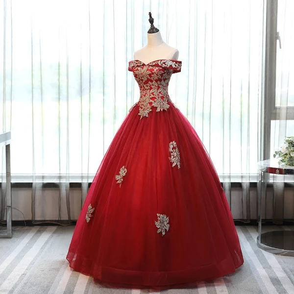 Chic / Beautiful Red Prom Dresses 2017 Ball Gown Off-The-Shoulder Short Sleeve Rhinestone Appliques Flower Floor-Length / Long Ruffle Backless Formal Dresses
