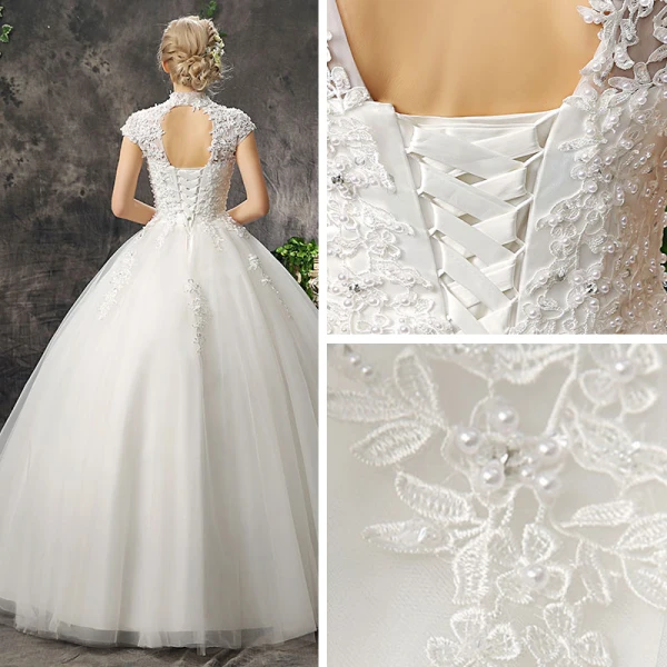 Abordable Chic / Belle Salle Robe De Mariée 2017 En Dentelle Appliques Faux Diamant Dos Nu Col Haut Manches Courtes Longue Ivoire Robe Boule