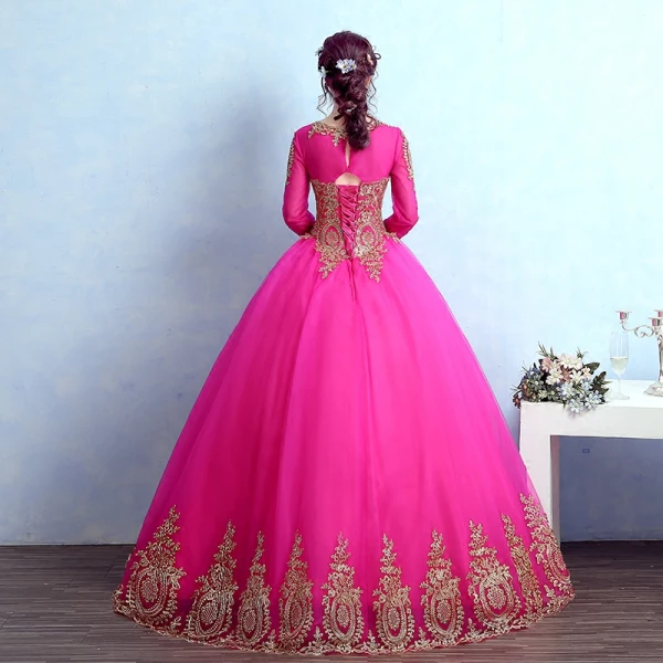 Chic / Belle Rose Bonbon Robe De Bal 2017 Robe Boule Encolure Dégagée Manches Longues Doré Appliques En Dentelle Longue Volants Percé Dos Nu Robe De Ceremonie