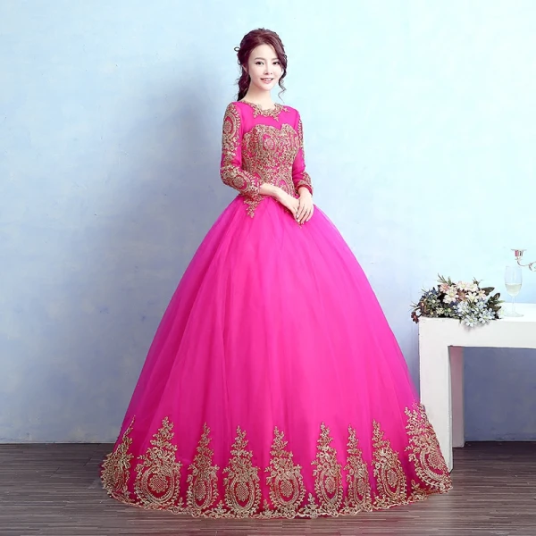 Chic / Belle Rose Bonbon Robe De Bal 2017 Robe Boule Encolure Dégagée Manches Longues Doré Appliques En Dentelle Longue Volants Percé Dos Nu Robe De Ceremonie