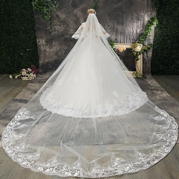 Chic / Beautiful Hall Wedding Dresses 2017 Lace Appliques Flower Pearl Scoop Neck 1/2 Sleeves Backless Court Train White Ball Gown
