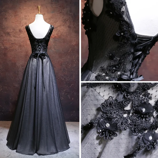 Flotte Sorte Gallakjoler 2017 Prinsesse V-Hals Ærmeløs Applikationsbroderi Med Blonder Blomsten Rhinestone Beading Lange Flæse Halterneck