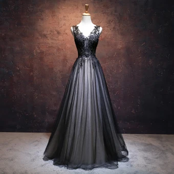 Chic Belle Noire Robe De Bal 2017 Princesse V Cou Sans Manches Appliques En Dentelle Fleur Faux Diamant Longue Volants Percé Dos Nu Robe De Cérémonie