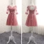Chic / Belle Rose Bonbon Transparentes Robe Demoiselle D'honneur 2018 Princesse Encolure Dégagée 1/2 Manches Appliques En Dentelle Noeud Ceinture Volants Dos Nu Robe Pour Mariage