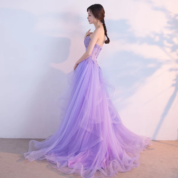 Fine Syrin Selskapskjoler 2017 Prinsesse Kjæreste Uten Ermer Appliques Blonder Rhinestone Gripende Ruffles Feie Tog Ryggløse Formelle Kjoler