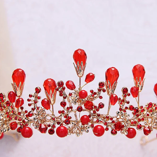 Piękne Czerwone Kryształ Perła Rhinestone Tiara 2018 Metal Ślub Akcesoria