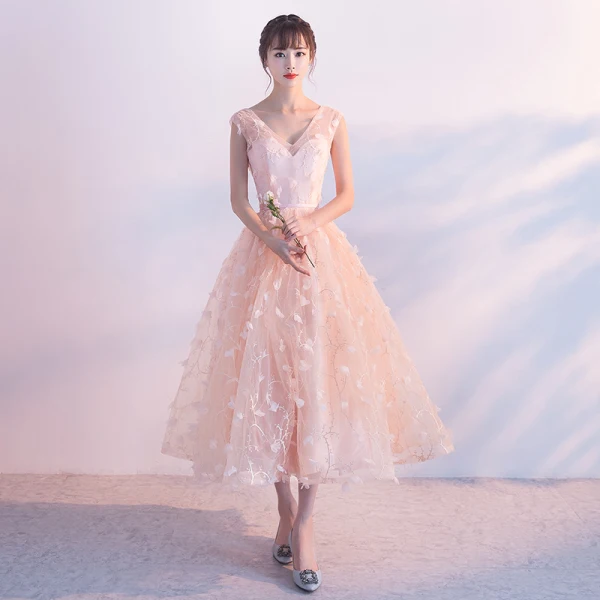Chic / Beautiful Pearl Pink Homecoming Graduation Dresses 2017 A-Line / Princess V-Neck Sleeveless Appliques Flower Sash Ankle Length Ruffle Backless Formal Dresses