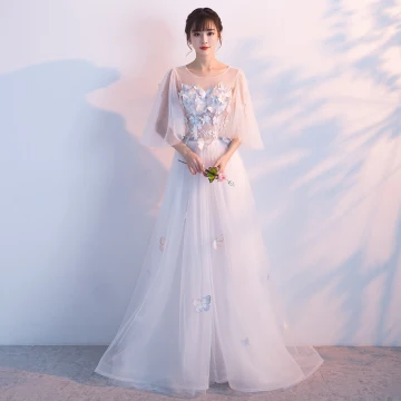 Élégant Blanche Robe De Soirée 2017 Princesse Encolure Dégagée 3 4 Manches Appliques Papillon Fleur Perle Chapel Train Volants Dos Nu Percé Robe De Ceremonie