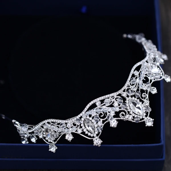 Sparkly Silver Tiara 2018 Metal Crystal Beading Rhinestone Accessories