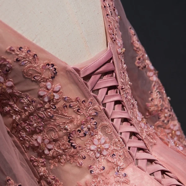 Chic / Belle Perle Rose Robe De Soirée 2017 Princesse Encolure Dégagée Manches Longues Appliques En Dentelle Paillettes Perlage Perle Faux Diamant Train De Balayage Volants Dos Nu Robe De Ceremonie
