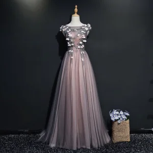 Chic Belle Noire Robe De Soirée 2017 Princesse Encolure Dégagée Sans Manches Appliques Fleur Perle Tribunal Train Volants Dos Nu Robe De Ceremonie