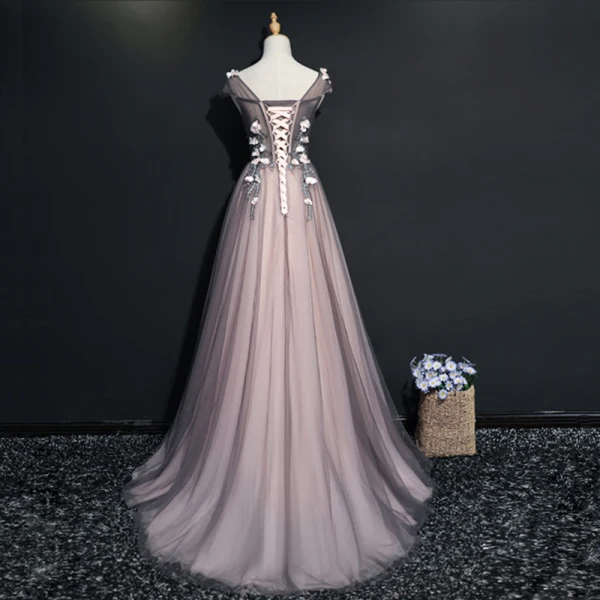 Chic / Belle Noire Robe De Soirée 2017 Princesse Encolure Dégagée Sans Manches Appliques Fleur Perle Tribunal Train Volants Dos Nu Robe De Ceremonie