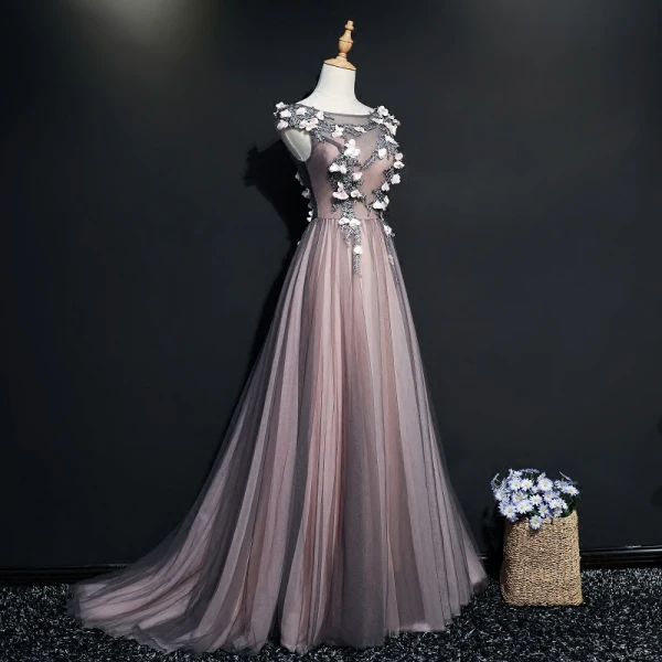 Chic / Belle Noire Robe De Soirée 2017 Princesse Encolure Dégagée Sans Manches Appliques Fleur Perle Tribunal Train Volants Dos Nu Robe De Ceremonie
