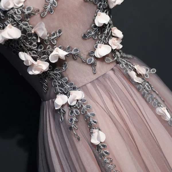 Chic / Belle Noire Robe De Soirée 2017 Princesse Encolure Dégagée Sans Manches Appliques Fleur Perle Tribunal Train Volants Dos Nu Robe De Ceremonie