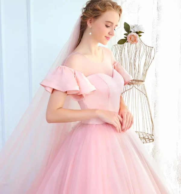 Simple Rougissant Rose Transparentes Robe De Mariée 2018 Robe Boule Encolure Dégagée Manches Courtes Dos Nu Volants Chapel Train