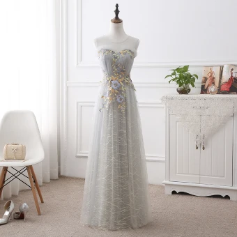 Remise Gris Transparentes Robe De Bal 2018 Princesse Encolure Dégagée Sans Manches Appliques En Dentelle Fleur Longue Volants Robe De Ceremonie