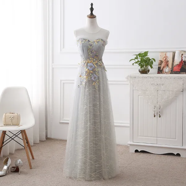 Discount Grey See-through Prom Dresses 2018 A-Line / Princess Scoop Neck Sleeveless Appliques Lace Flower Floor-Length / Long Ruffle Formal Dresses