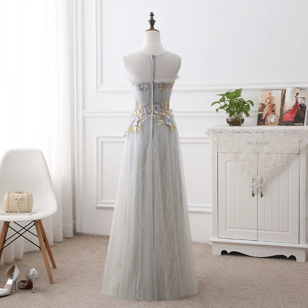 Discount Grey See-through Prom Dresses 2018 A-Line / Princess Scoop Neck Sleeveless Appliques Lace Flower Floor-Length / Long Ruffle Formal Dresses