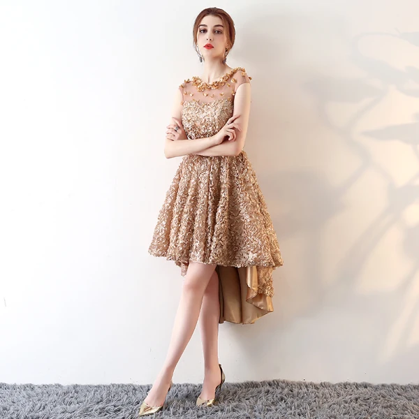 Modern / Fashion Champagne See-through Cocktail Dresses 2018 A-Line / Princess Scoop Neck Sleeveless Appliques Flower Metal Sash Asymmetrical Ruffle Formal Dresses