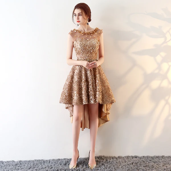 Modern / Fashion Champagne See-through Cocktail Dresses 2018 A-Line / Princess Scoop Neck Sleeveless Appliques Flower Metal Sash Asymmetrical Ruffle Formal Dresses