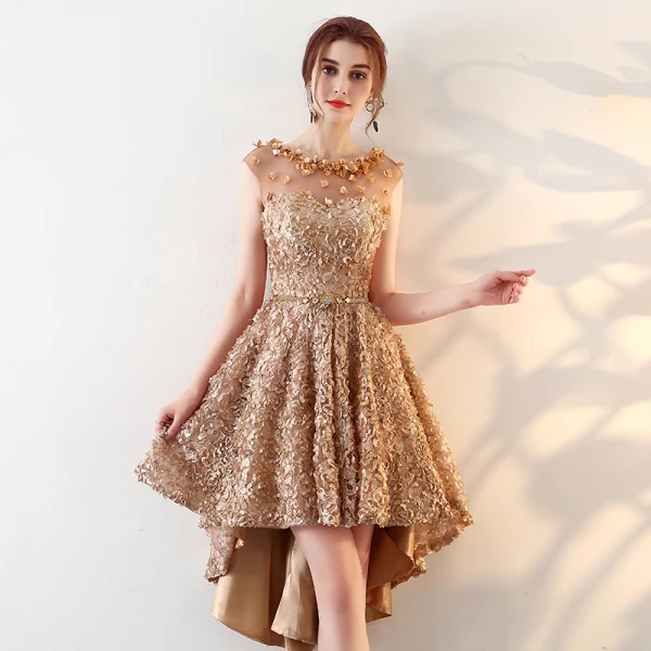 Modern / Fashion Champagne See-through Cocktail Dresses 2018 A-Line / Princess Scoop Neck Sleeveless Appliques Flower Metal Sash Asymmetrical Ruffle Formal Dresses