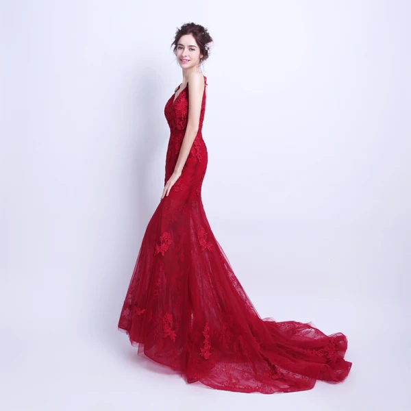 Sexy Bordeaux Été Robe De Soirée 2018 Trompette / Sirène Bretelles Spaghetti Sans Manches Appliques En Dentelle Tribunal Train Volants Dos Nu Robe De Ceremonie