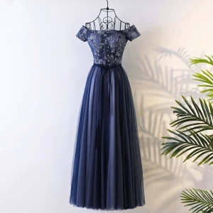 Chic Belle Bleu Marine Robe De Bal 2017 Princesse De L Épaule Manches Courtes En Dentelle Faux Diamant Ceinture Longue Volants Dos Nu Robe De Ceremonie