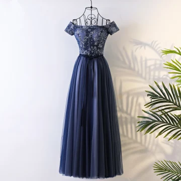 Chic Belle Bleu Marine Robe De Bal 2017 Princesse De L Épaule Manches Courtes En Dentelle Faux Diamant Ceinture Longue Volants Dos Nu Robe De Ceremonie