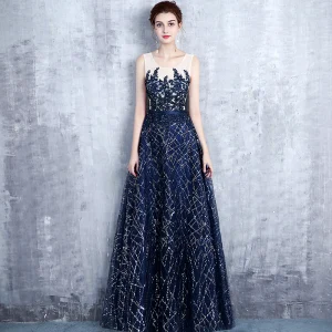 Chic Belle Bleu Marine Robe De Soirée 2017 Princesse Encolure Dégagée Sans Manches Appliques En Dentelle Perle Paillettes Glitter Faux Diamant Ceinture Longue Volants Dos Nu Robe De Ceremonie