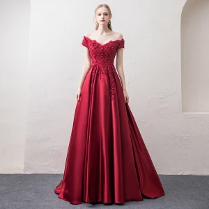 Moderne Mode Bordeaux Robe De Soirée 2018 Princesse V Cou Manches Courtes Appliques En Dentelle Perlage Faux Diamant Train De Balayage Volants Dos Nu Robe De Ceremonie