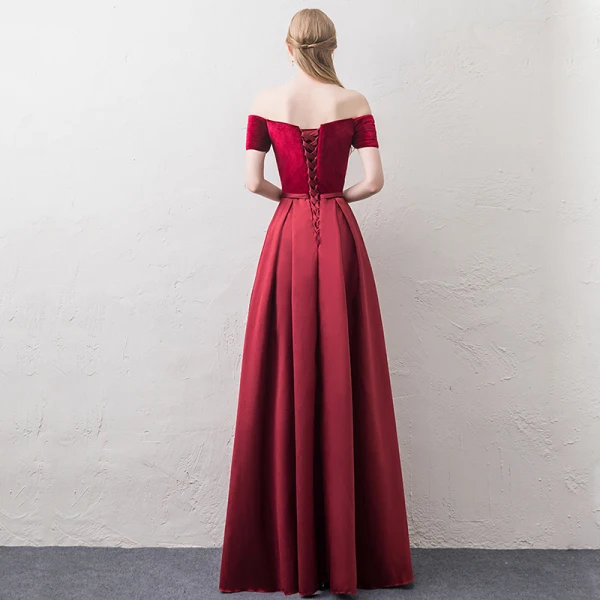 Affordable Burgundy Evening Dresses 2018 A-Line / Princess Off-The-Shoulder Short Sleeve Sash Floor-Length / Long Ruffle Backless Formal Dresses