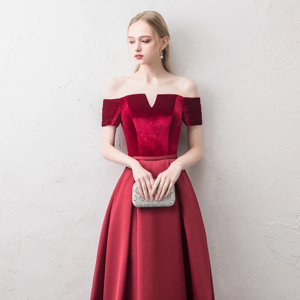 Affordable Burgundy Evening Dresses 2018 A-Line / Princess Off-The-Shoulder Short Sleeve Sash Floor-Length / Long Ruffle Backless Formal Dresses