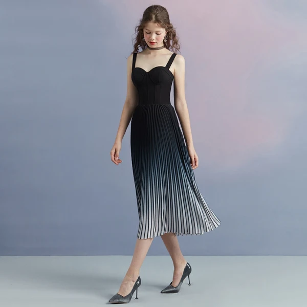 Simple Noire Dégradé De Couleur Bleu Marine Crêpe Georgette Robe De Soirée 2018 Princesse épaules Sans Manches Thé Longueur Plissée Dos Nu Robe De Ceremonie