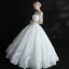 Chic / Belle Salle Robe De Mariée 2017 En Dentelle Appliques Perle Paillettes Encolure Dégagée Manches Courtes Dos Nu Longue Blanche Robe Boule
