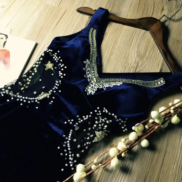 Sexy Bleu Marine Transparentes Daim Robe De Soirée 2018 Trompette / Sirène V-Cou Sans Manches Perlage Faux Diamant Longue Dos Nu Robe De Ceremonie