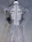 Haut de Gamme Gris Robe De Soirée 2019 Princesse U-Cou Fait main Perlage Cristal En Dentelle Fleur Sans Manches Plumes Train De Balayage Robe De Ceremonie